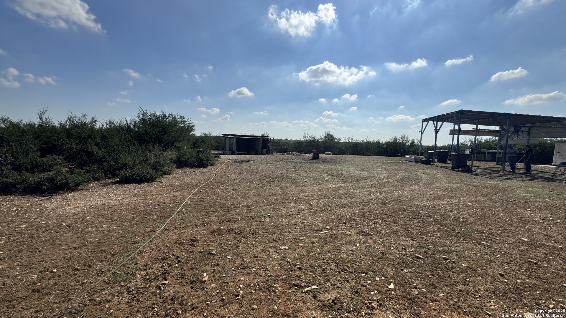 1588 Pr 1688 Four X Road Moore TX 78057