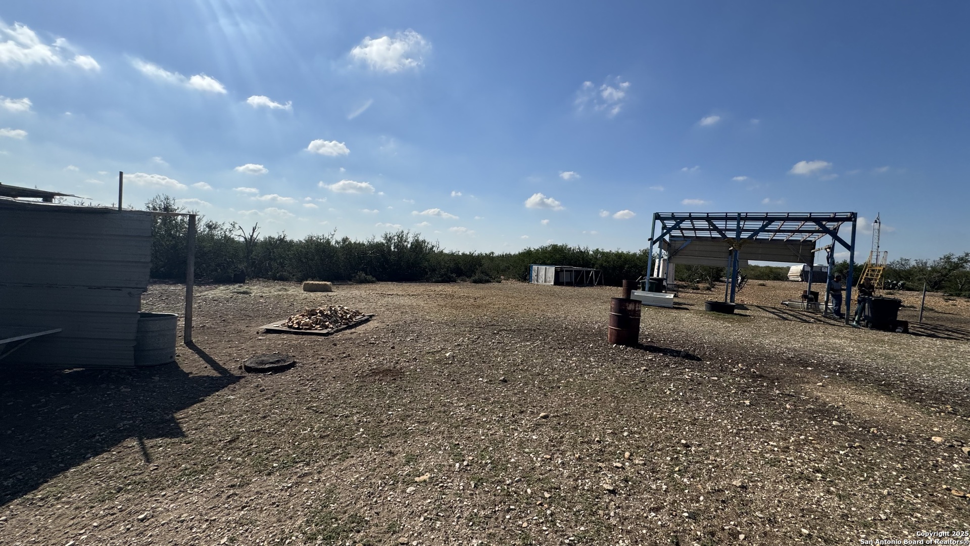 1588 Pr 1688 Four X Road Moore TX 78057