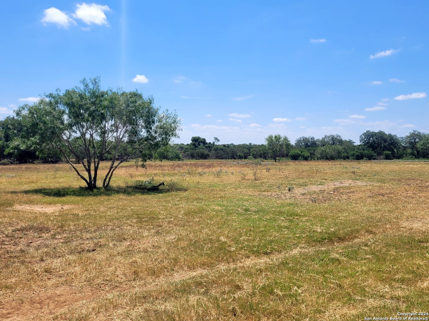 Lot 4 Of 7 Bar R Lane Floresville TX 78114