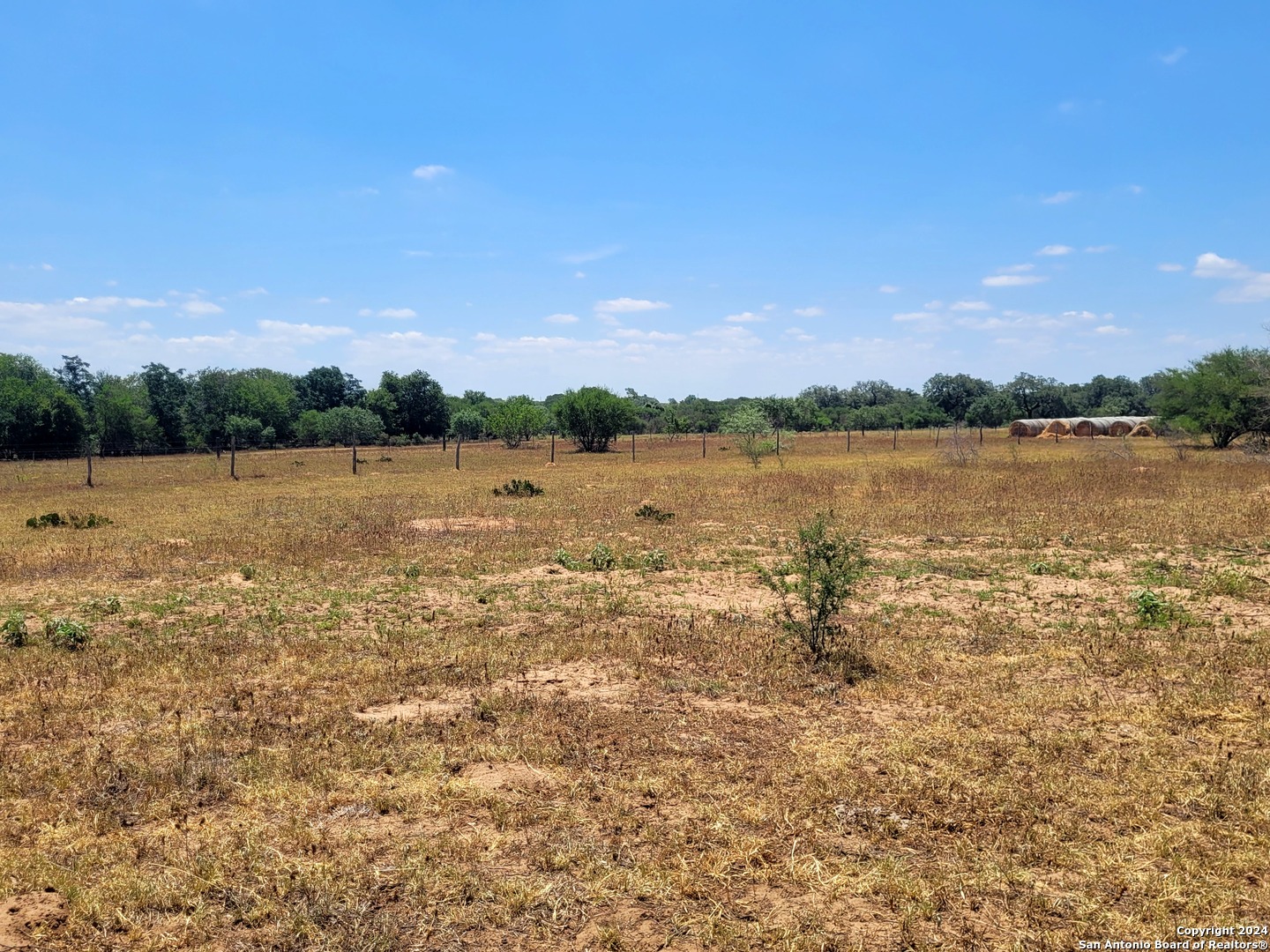 Lot 4 Of 7 Bar R Lane Floresville TX 78114