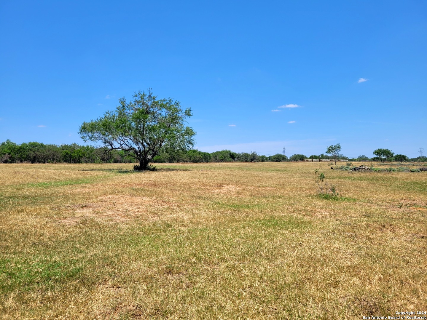 Lot 4 Of 7 Bar R Lane Floresville TX 78114