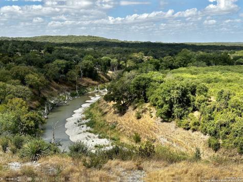 1713 Paradise Parkway Canyon Lake TX 78133