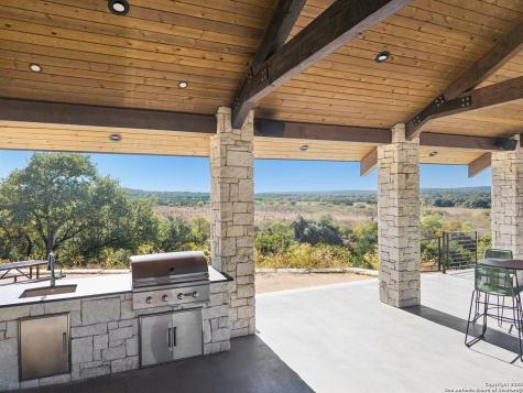 1713 Paradise Parkway Canyon Lake TX 78133
