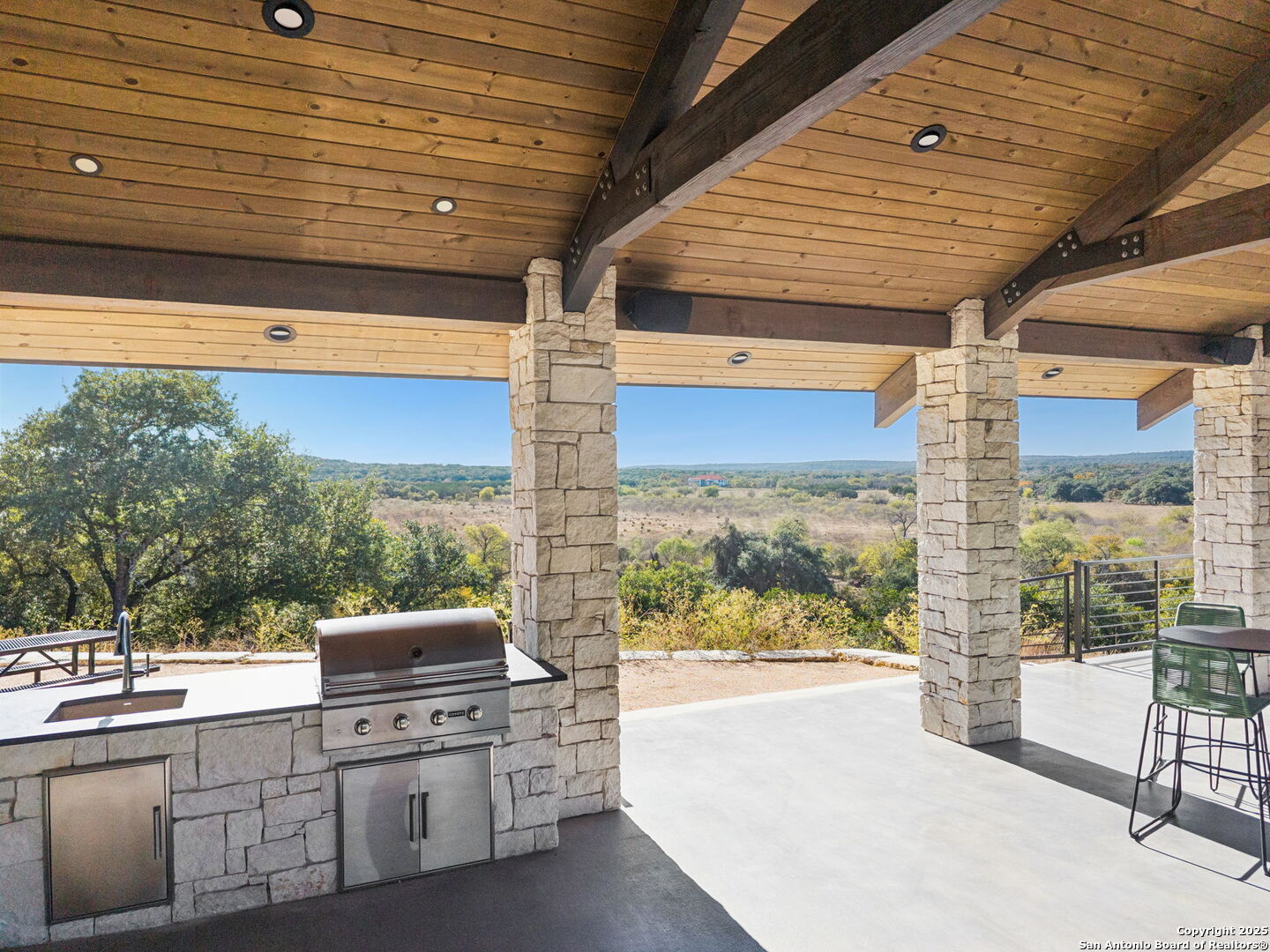 1713 Paradise Parkway Canyon Lake TX 78133