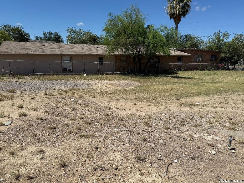894 Concho Street Eagle Pass TX 78852