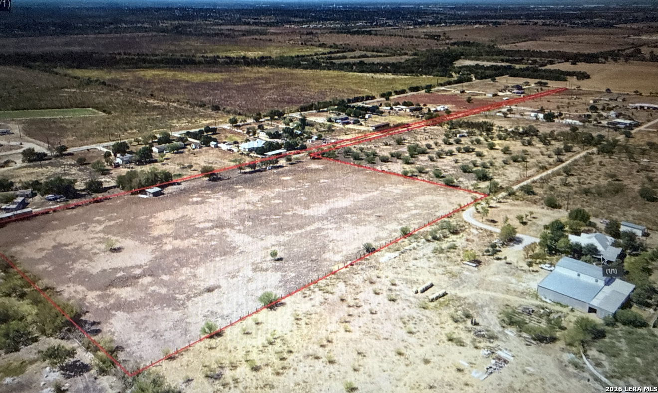 1513 Graef Kyle TX 78640