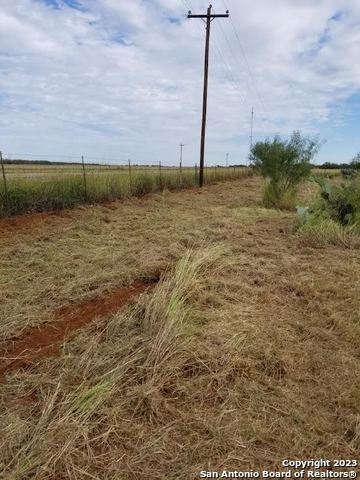0 Hwy-85 Dilley TX 78017
