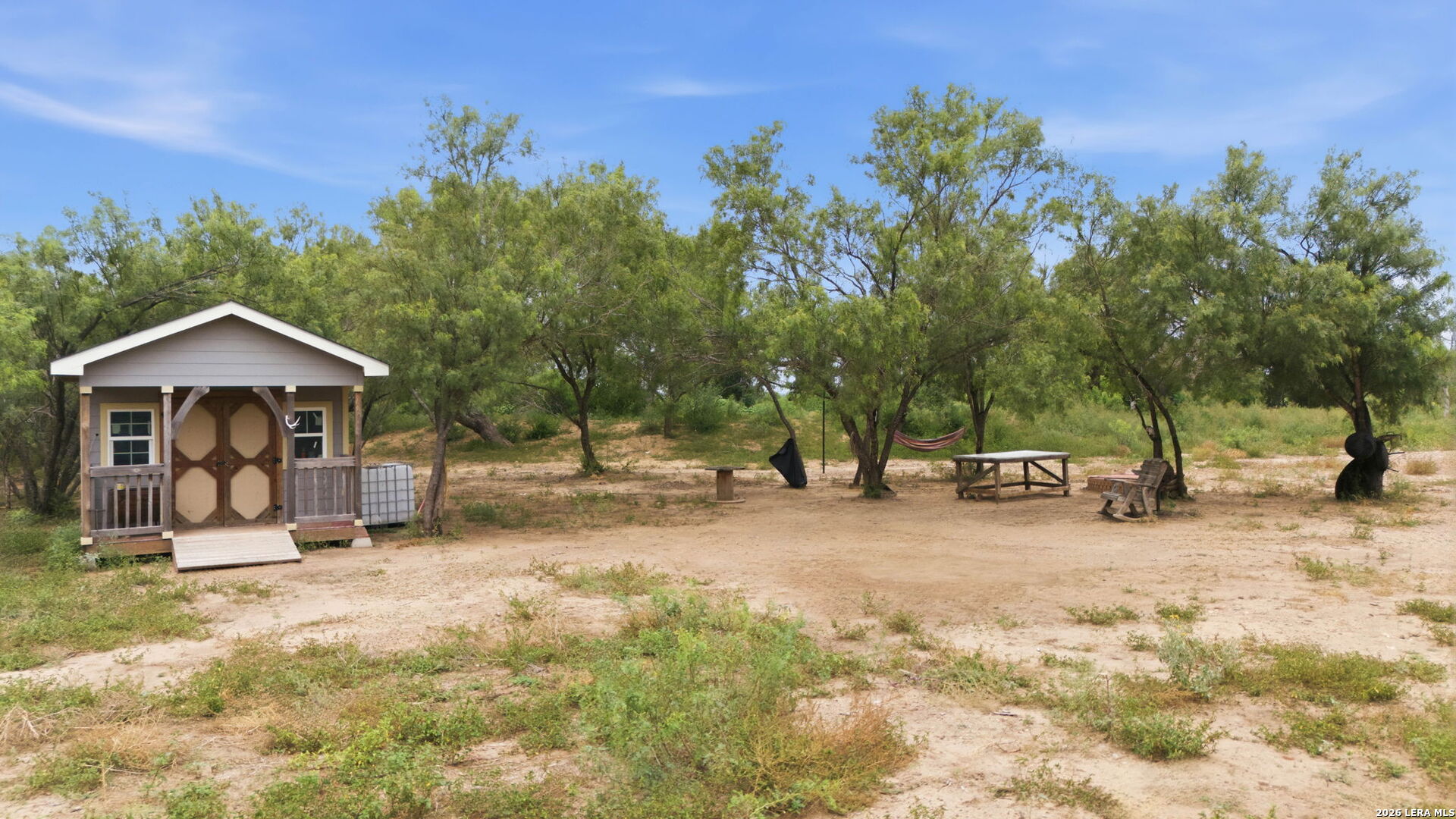 1083 Cr 6610 Devine TX 78016
