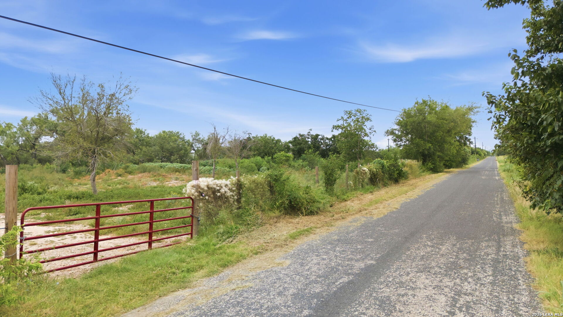 1083 Cr 6610 Devine TX 78016