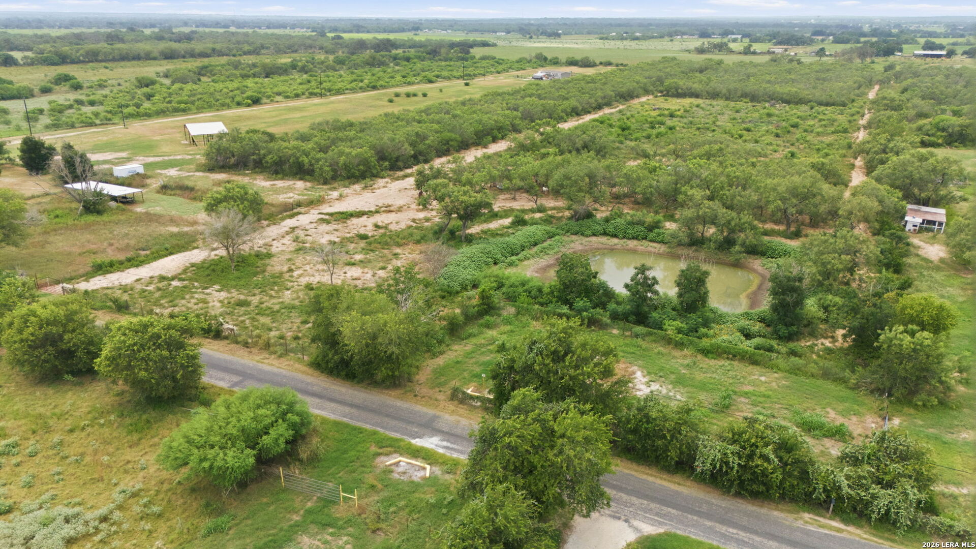 1083 Cr 6610 Devine TX 78016