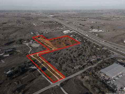 250 Spur Trail Seguin TX 78155
