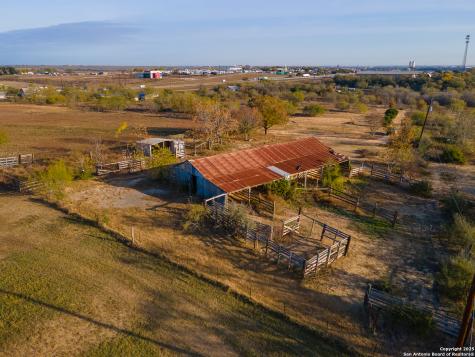 250 Spur Trail Seguin TX 78155