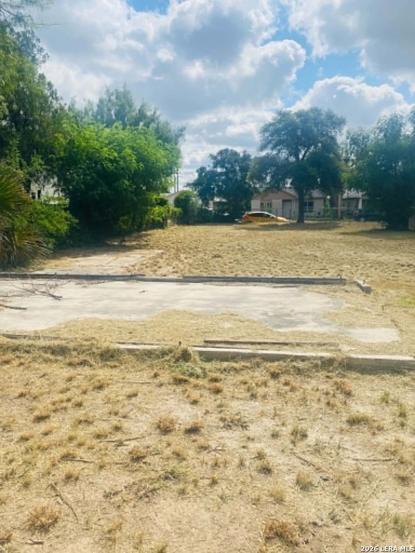 787 E Webster Street Eagle Pass TX 78852