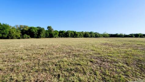 618 Mesquite Pass Seguin TX 78155