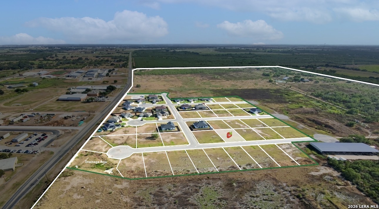 121 Albion Court Poteet TX 78065