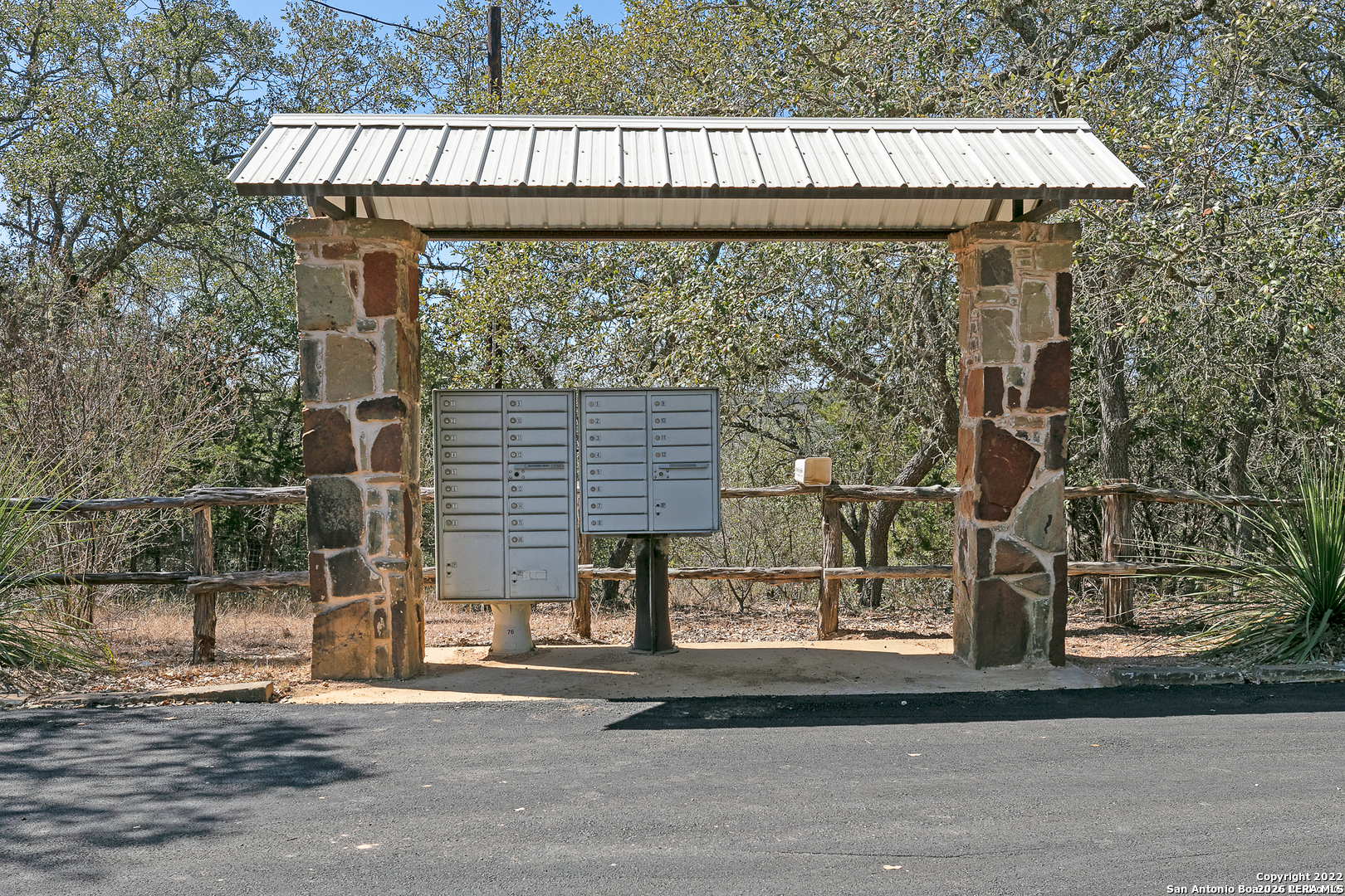 Lot 15 Pr 2535 Mico TX 78056