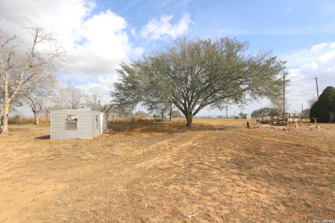 13847 Us Highway 87 South Adkins TX 78101