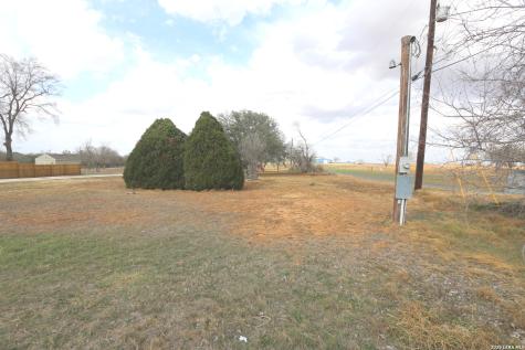 13847 Us Highway 87 South Adkins TX 78101