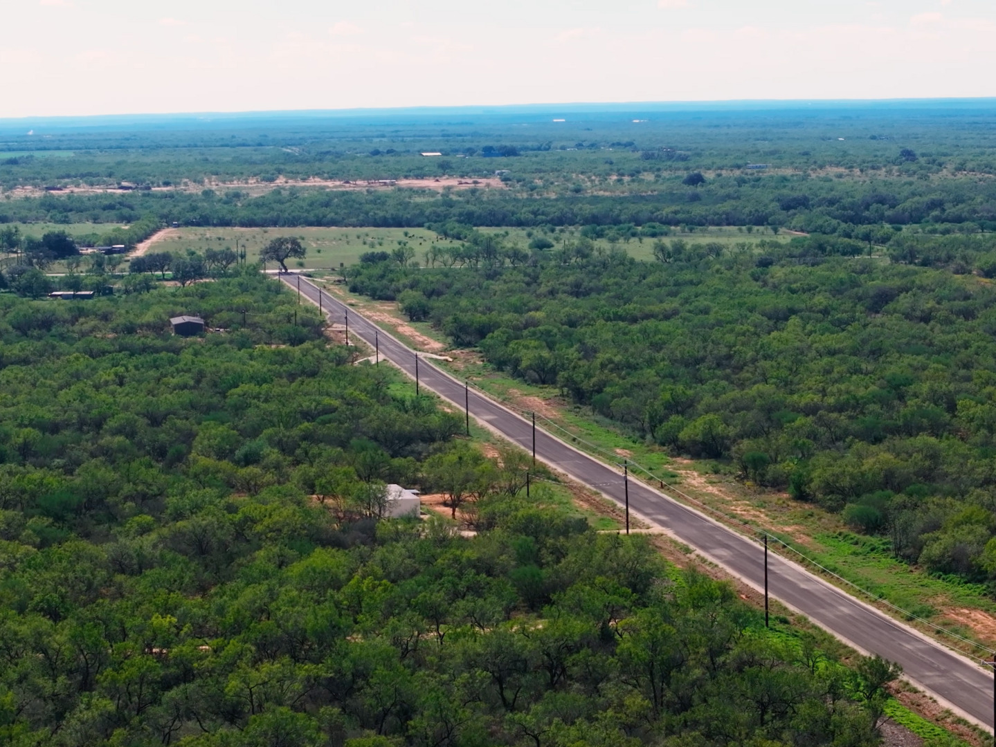 125 Cr 2644 Moore TX 78057