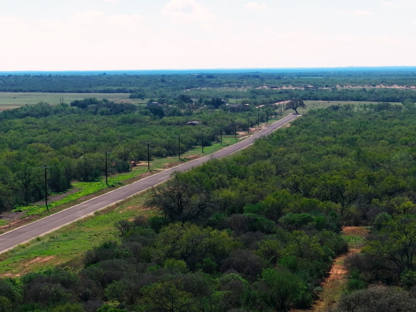 125 Cr 2644 Moore TX 78057