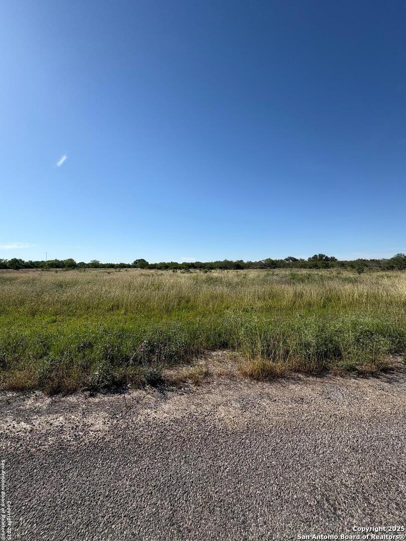 117 Paisano Trail Beeville TX 78102