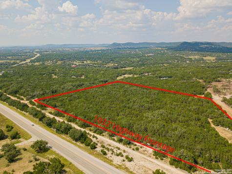 14619 S State Highway 16 Pipe Creek TX 78063