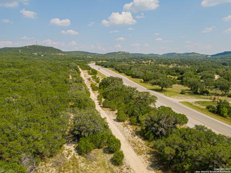 14619 S State Highway 16 Pipe Creek TX 78063