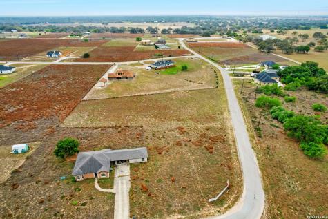 215 Mustang Ridge Natalia TX 78059