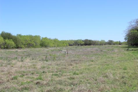 287 N 22nd Hondo TX 78861