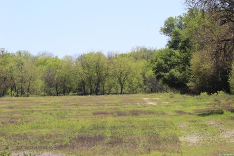 287 N 22nd Hondo TX 78861