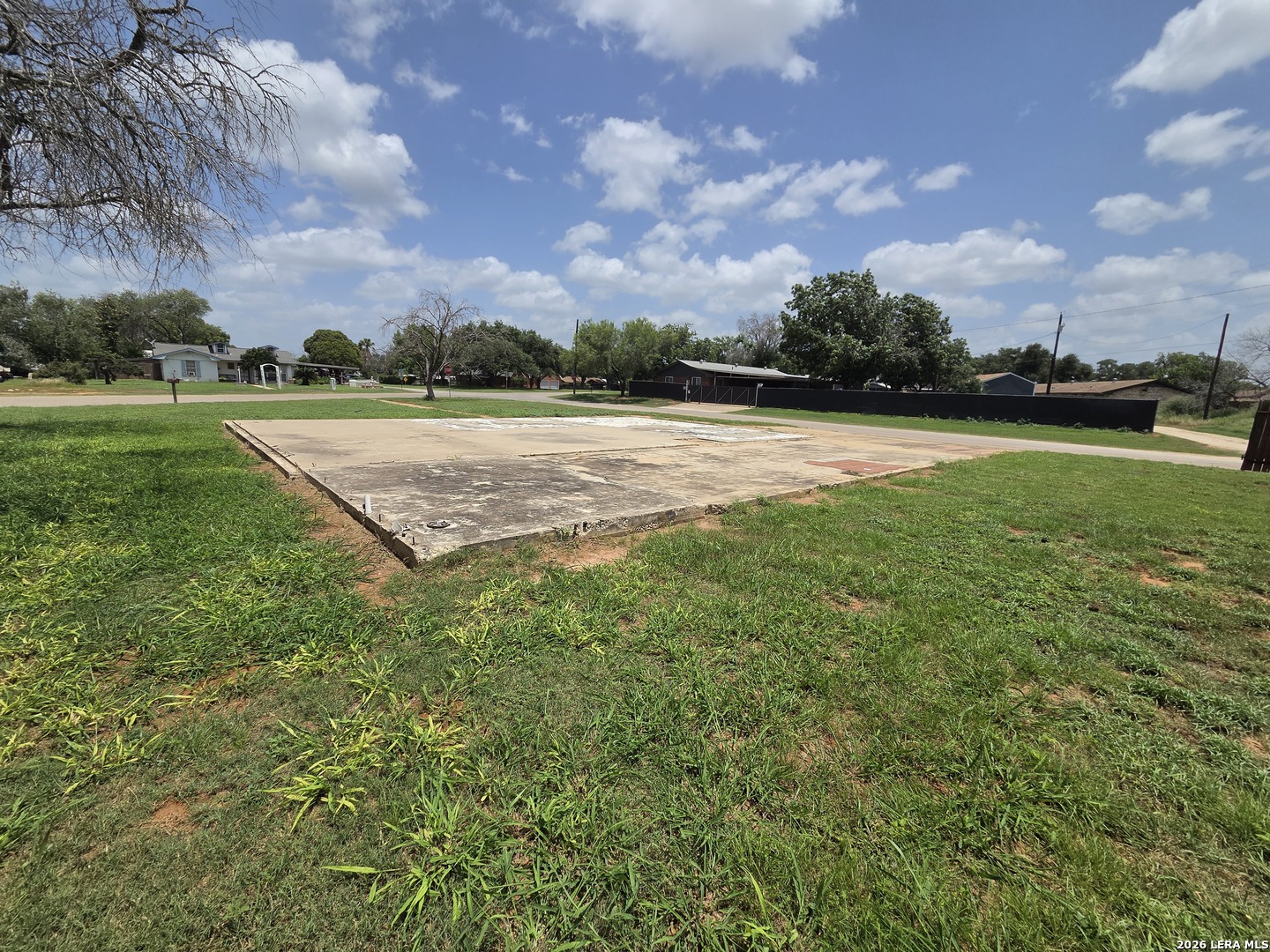 1438 N Huajillo Street Pearsall TX 78061