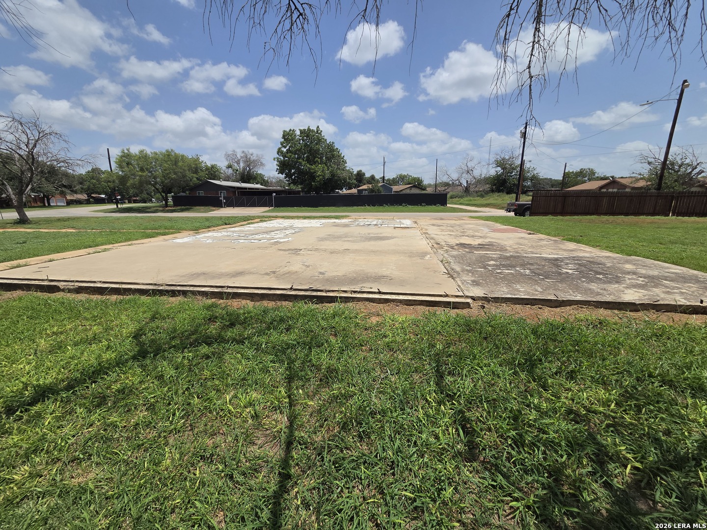 1438 N Huajillo Street Pearsall TX 78061