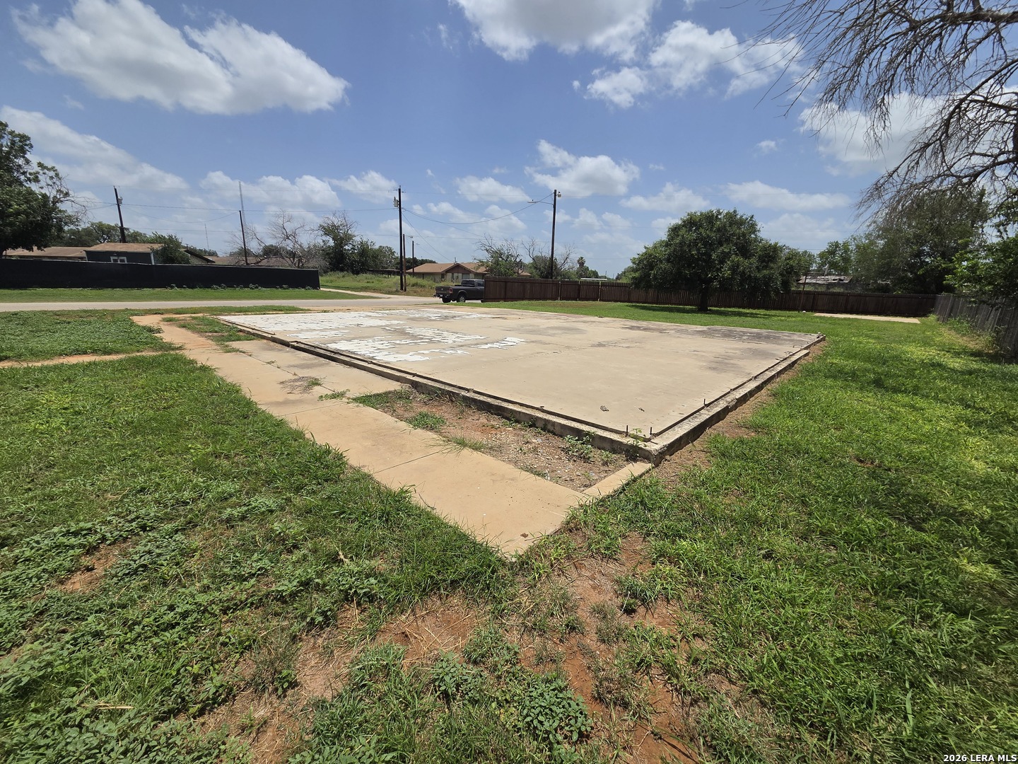 1438 N Huajillo Street Pearsall TX 78061