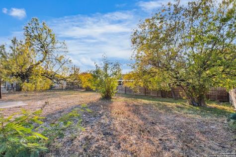 815 S Pine Street San Antonio TX 78210
