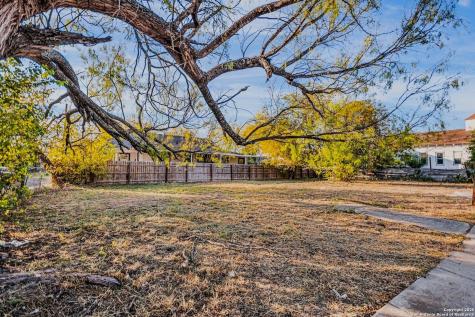 815 S Pine Street San Antonio TX 78210