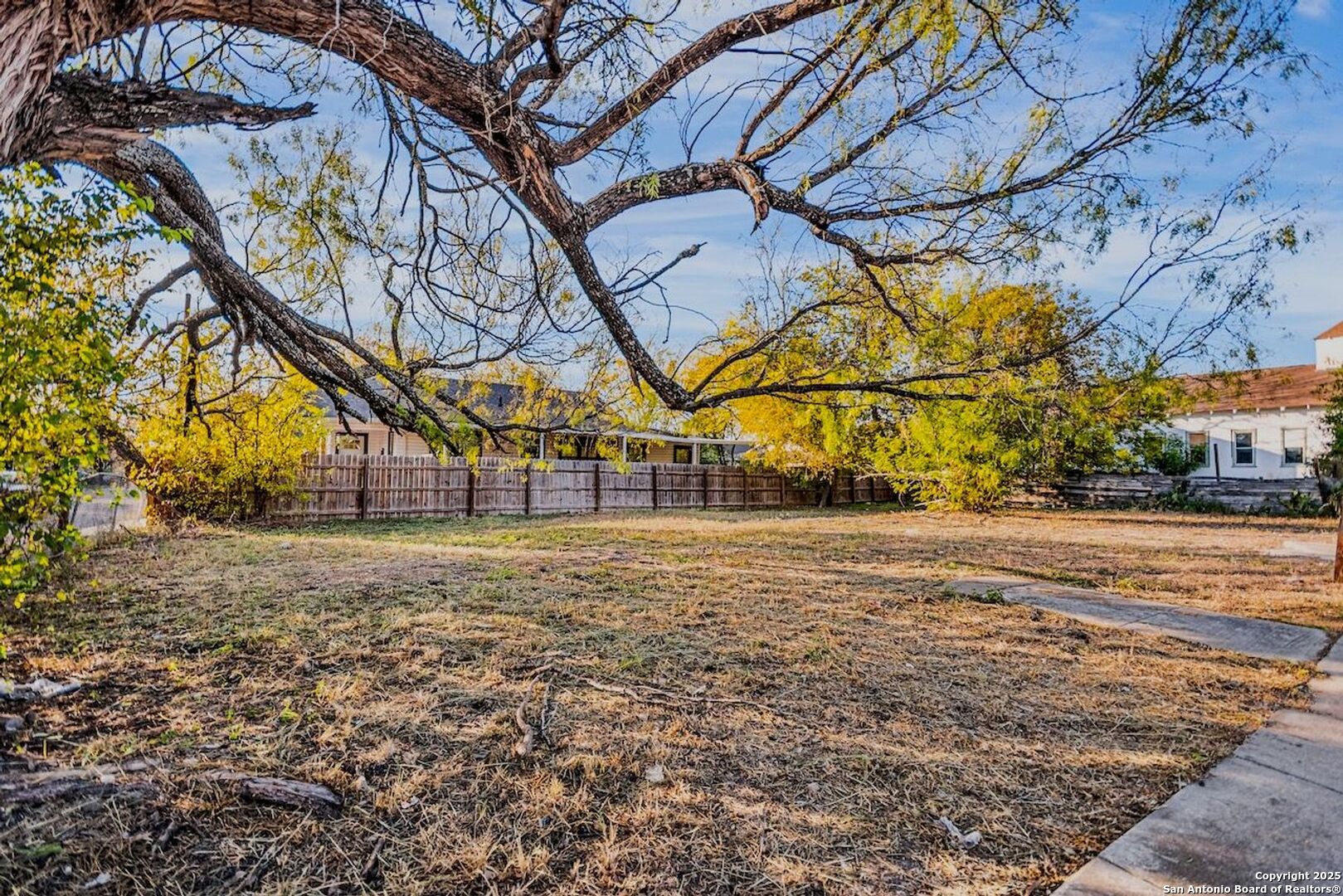 815 S Pine Street San Antonio TX 78210