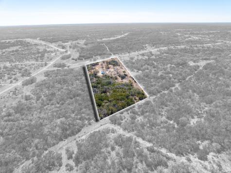 174 Crescent Ridge Hondo TX 78009