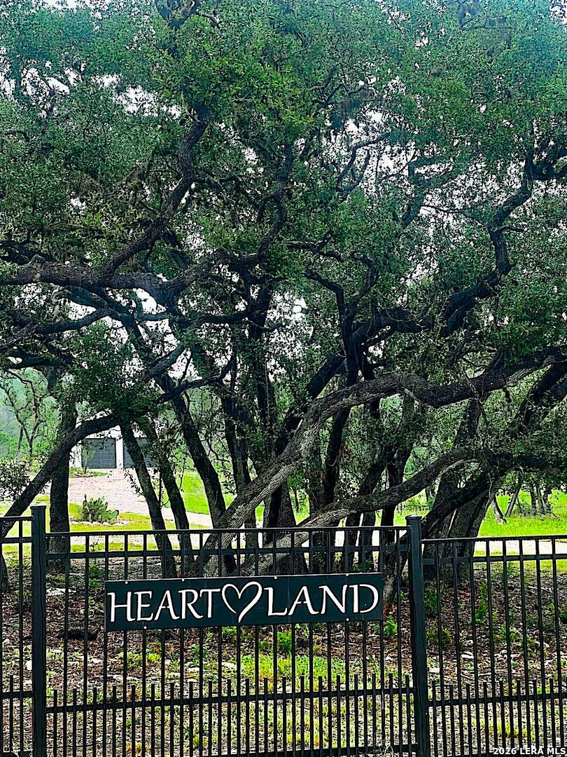 174 Crescent Ridge Hondo TX 78009