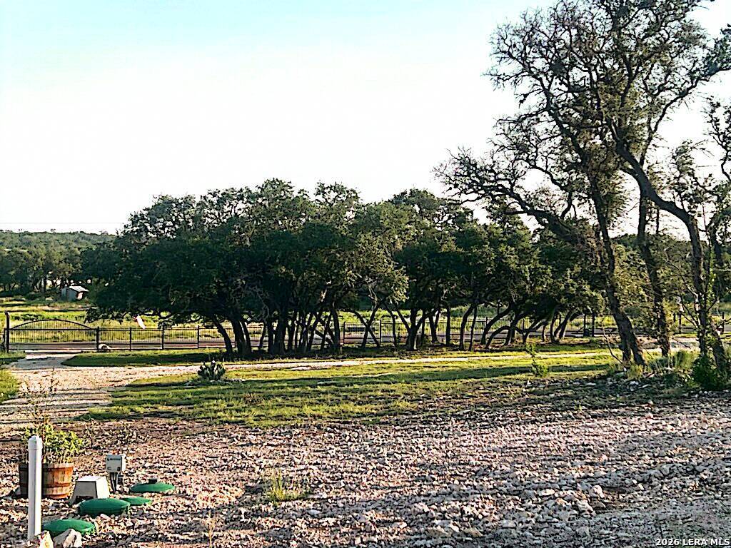 174 Crescent Ridge Hondo TX 78009