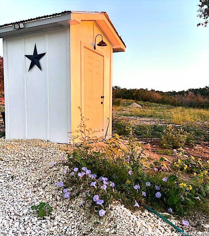 174 Crescent Ridge Hondo TX 78009
