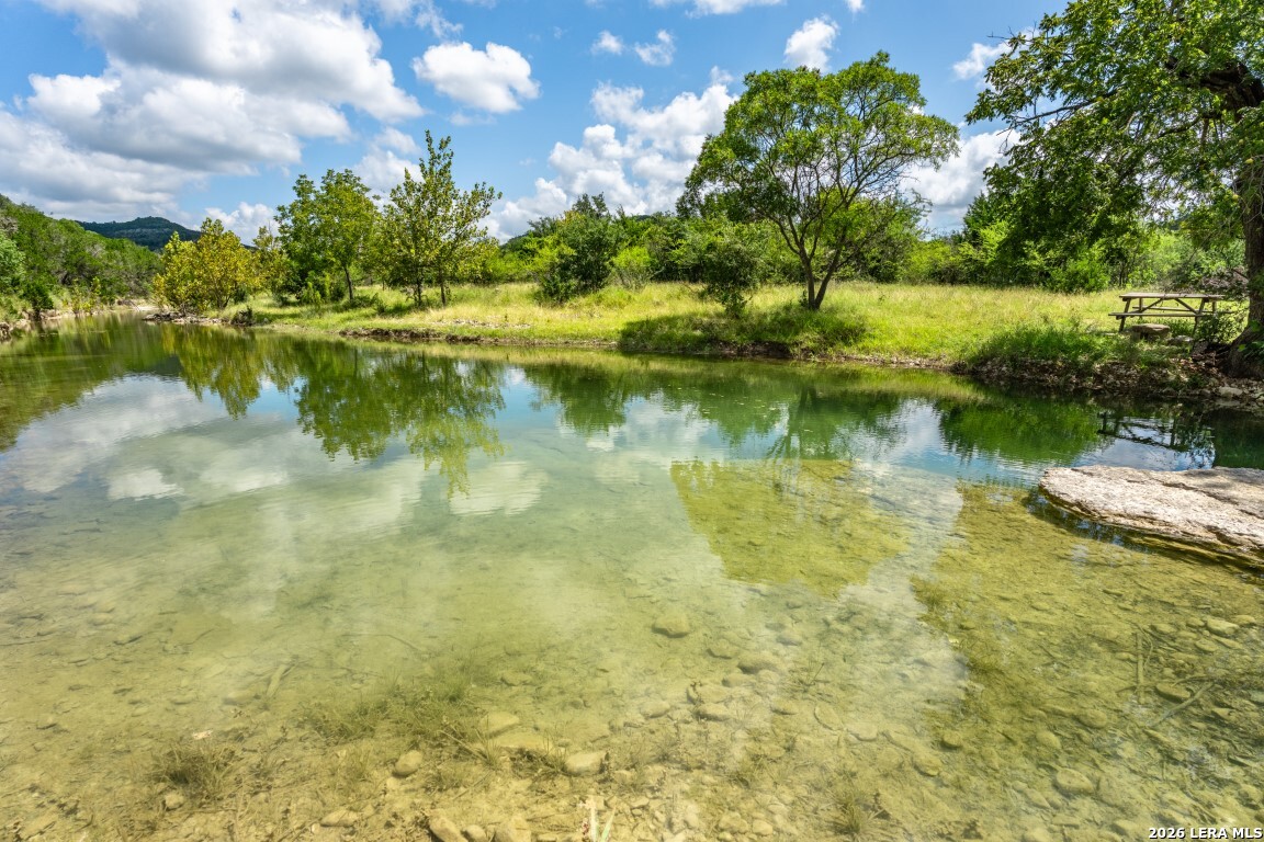 5013 N Little Creek Road Utopia TX 78884