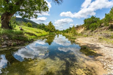 5013 N Little Creek Road Utopia TX 78884