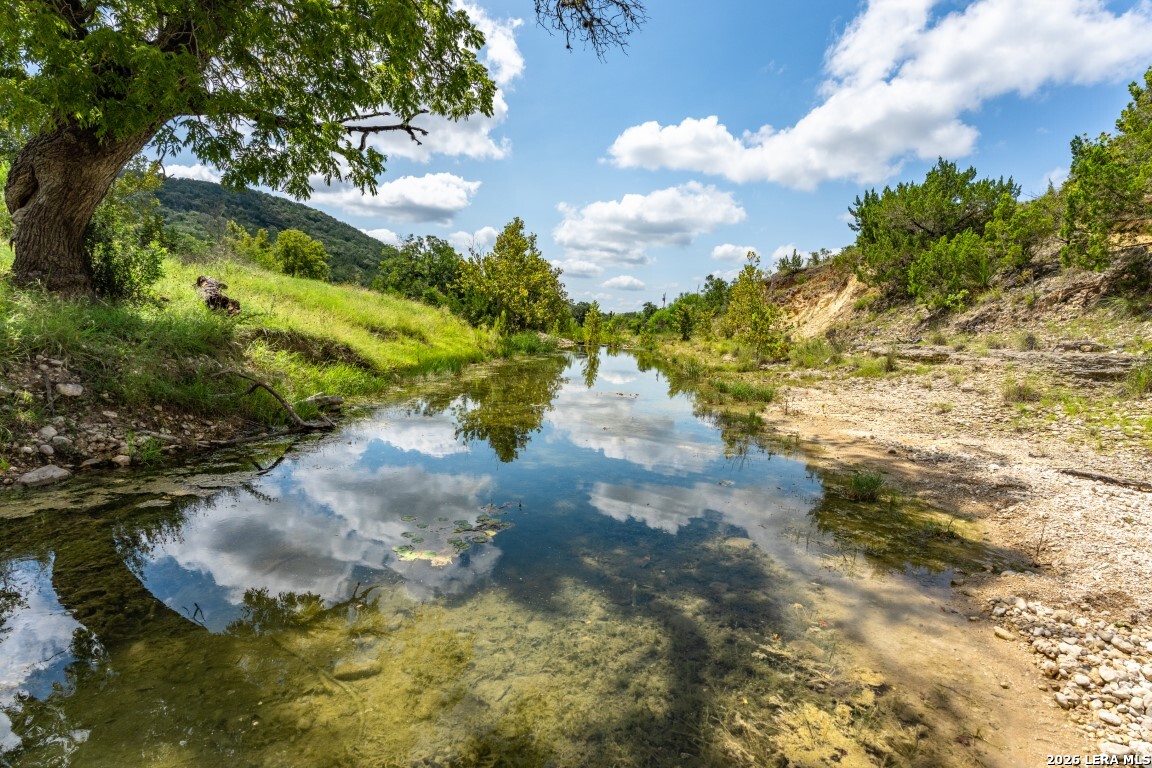 5013 N Little Creek Road Utopia TX 78884