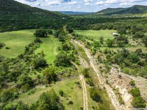 5013 N Little Creek Road Utopia TX 78884