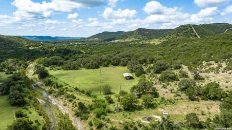 5013 N Little Creek Road Utopia TX 78884