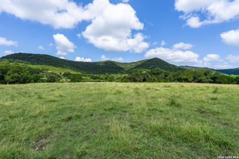 5013 N Little Creek Road Utopia TX 78884