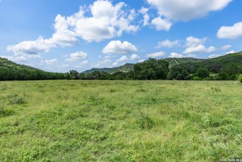 5013 N Little Creek Road Utopia TX 78884