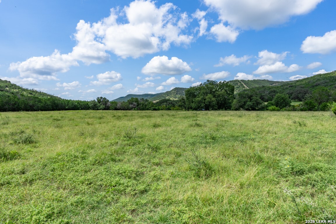 5013 N Little Creek Road Utopia TX 78884