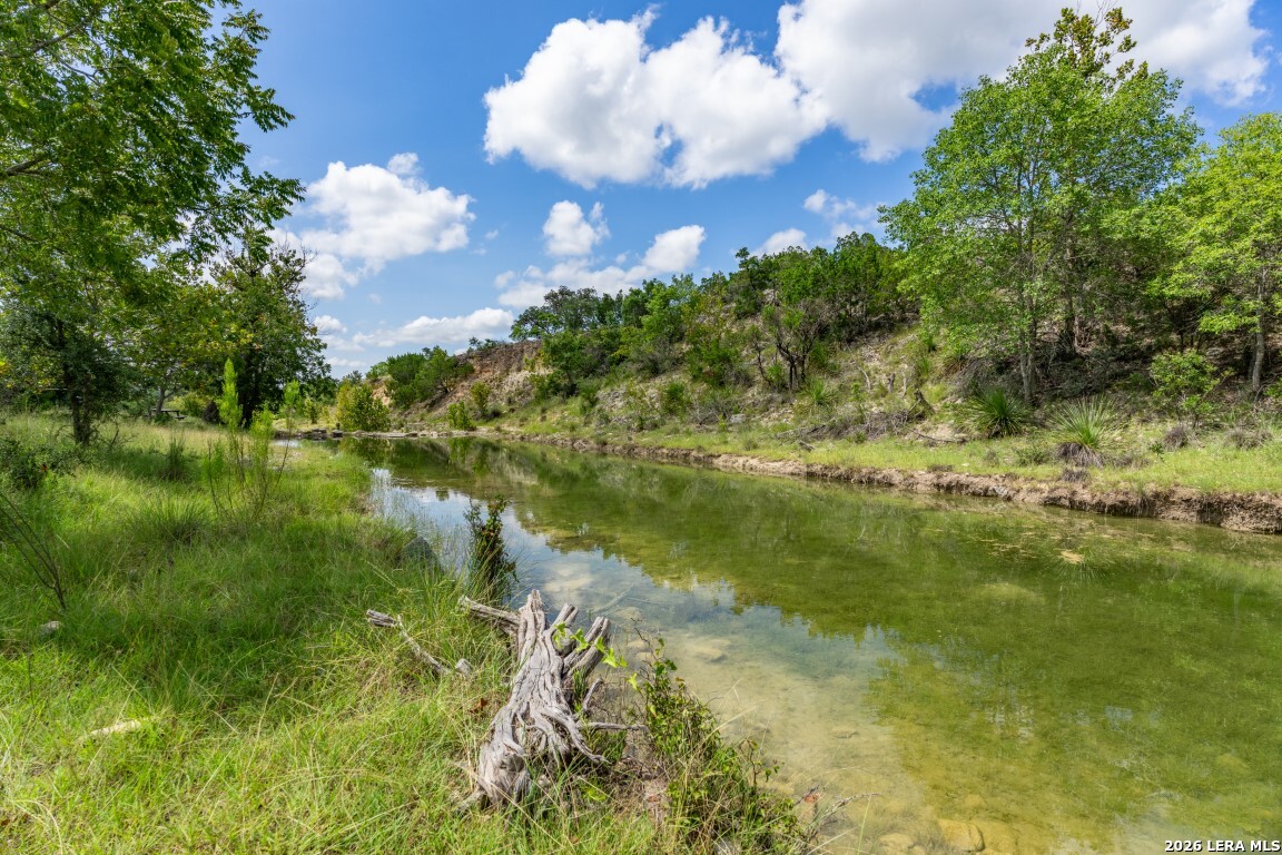 5013 N Little Creek Road Utopia TX 78884