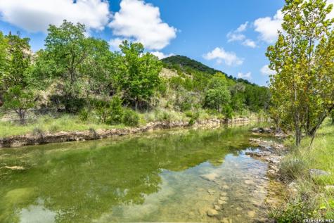 5013 N Little Creek Road Utopia TX 78884